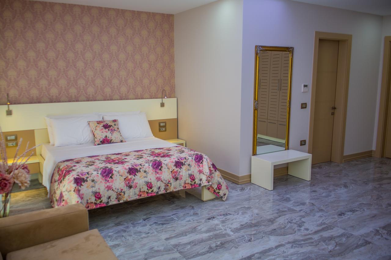 Hotel Vila Koral Durrës Extérieur photo